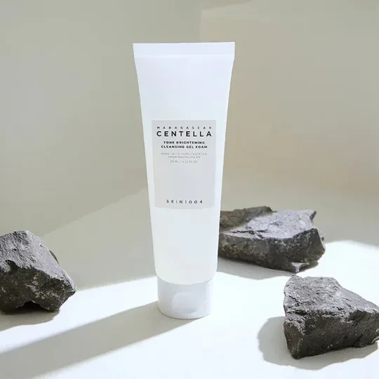 SKIN1004 Madagascar Centella Tone Brightening Cleansing Gel Foam 125ml